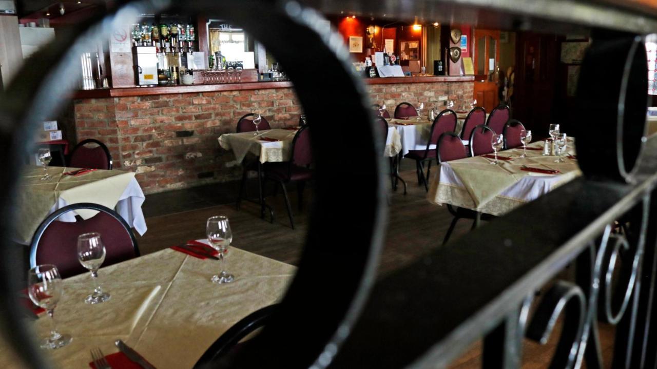 The Seaview Tavern Ballygorman Kültér fotó