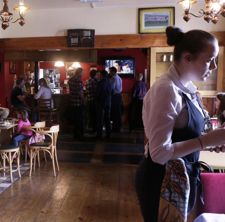 The Seaview Tavern Ballygorman Kültér fotó
