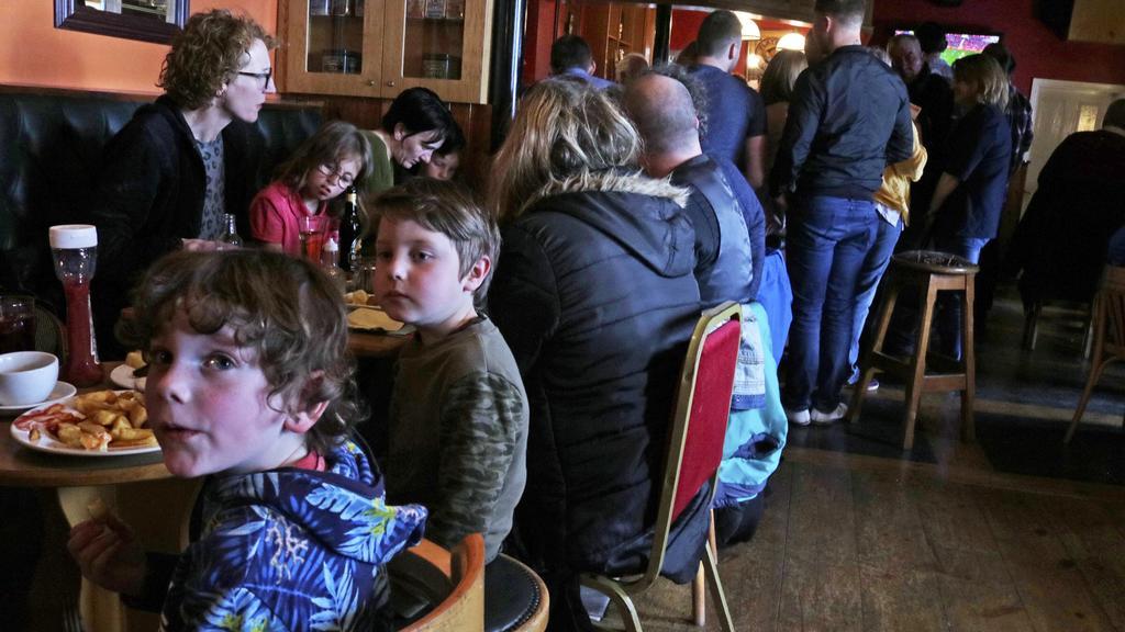 The Seaview Tavern Ballygorman Kültér fotó